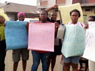 Rivers protesting women 768x346 1