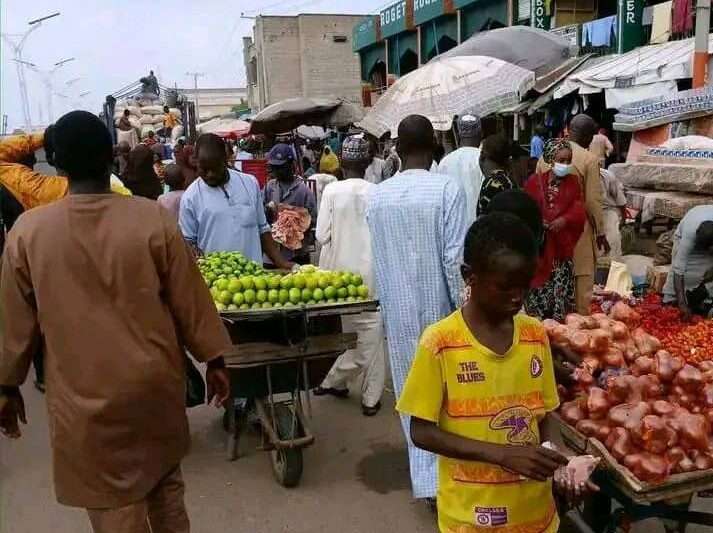 Monday Market jpg 713x533 1