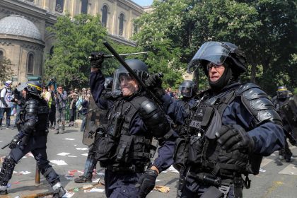190501140059 01 may day france