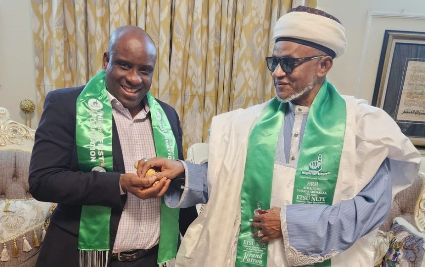 His Royal Highness Alhaji Yahaya Abubakar CFR the Etsu Nupe Offering Kolanut to Mr Obinna Sunday Ejianya JP   Abuja Palace